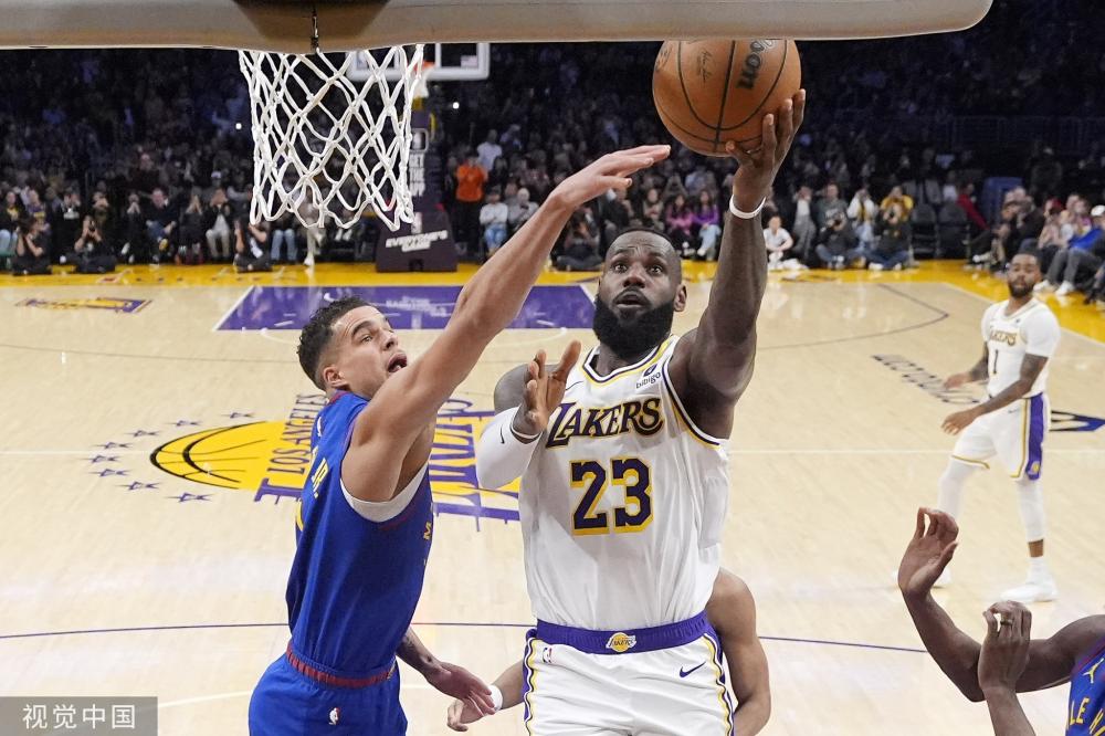 许多人在旅 许多人在旅