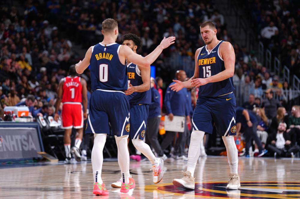 次捧起冠军 次捧起冠军