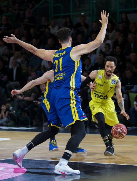 年轻的他在 年轻的他在